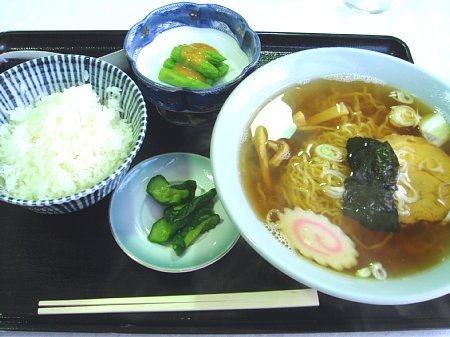 はんぐはんぐ亭、ラーメンセット