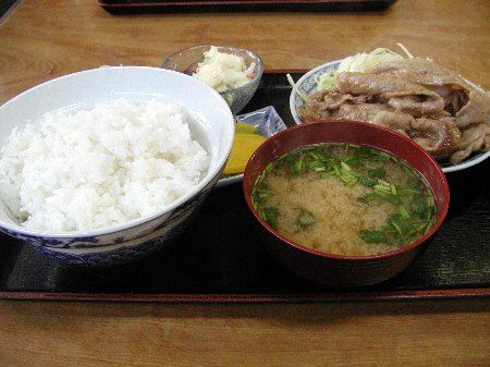 叶や食堂焼き肉定食