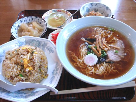 八叉路飯店、ラーメンセット