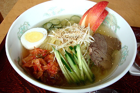 カフェレストランきゃびん、盛岡冷麺