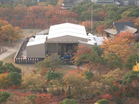 大阪平成中村座天守閣から横写真で