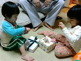 !cid_01@070417.221516@_____F903i@docomo.ne[1]