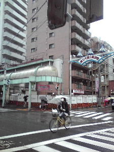 武蔵小金井駅南口商店街　3/30 1