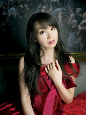水樹奈々