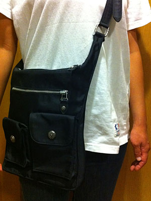 F SLINGER BAG/CROSS BUTTONS/NYLON | Silver&Leather【CHRONO