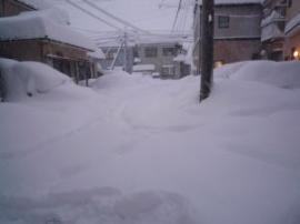 家の前がまるでスキー場
