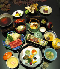 目に、舌に、心に味なおもてなしを心がけ、まごころこめて迎えてくれる「ぬくもりの宿」。