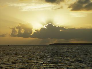 グアムの空と海