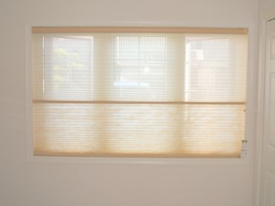 プリーツスクリーン　半々