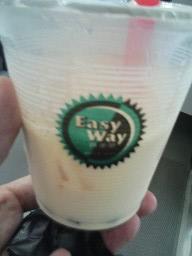 タピオカ入りミルクティー