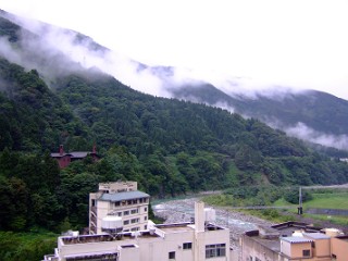 宇奈月温泉の朝の景色