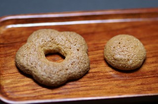 かわみち屋のそばぼうろ