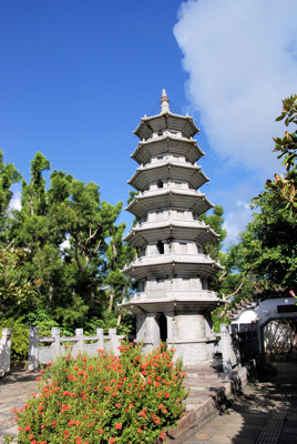 福州園の塔