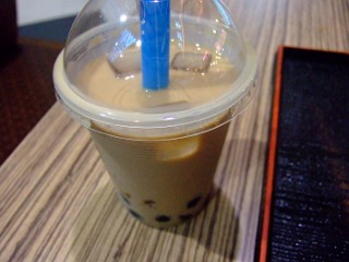 空港のパールミルクティー