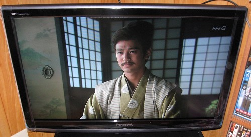 パナソニックVIERA TH-L32X1-K32型液晶テレビ　早速セッティングして見てみたら兼続さん登場。