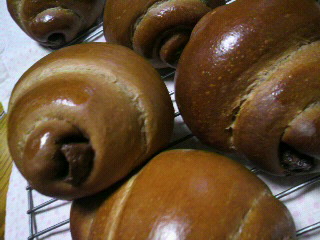 端から顔出す棒チョコ