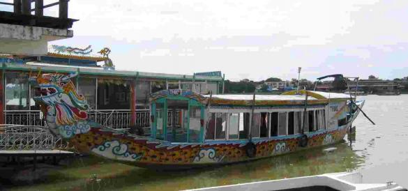 フォン川クルーズ