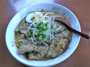 味噌カツラーメン