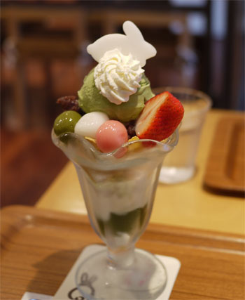 うさぎパフェ