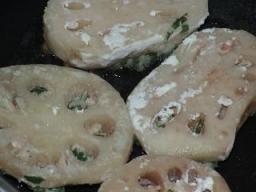 レンコンのホタテ乗せ焼き