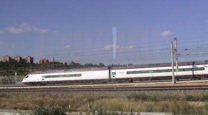 スペイン　新幹線ＡＶＥ（アベ）