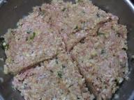 手作りギョーザ