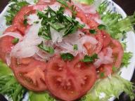 トマトと新玉ねぎのサラダ.jpg