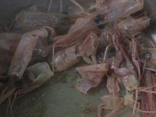 エビの殻でエコスープ.JPG
