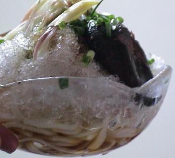 カキ氷うどん
