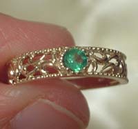 エメラルドリング