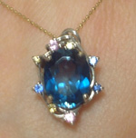 ロンドンブルートパーズペントップ