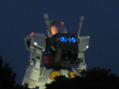 夜のガンダム.jpg