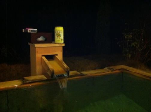 部屋の露天風呂で一杯