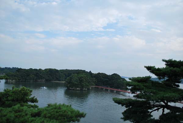 松島赤い橋.jpg