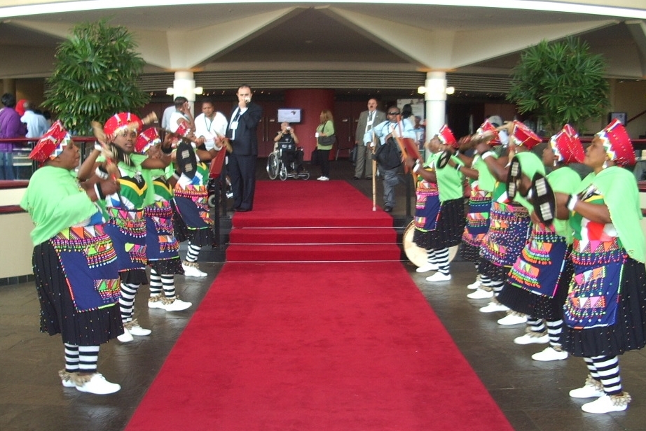 南アフリカ会議1日目民族ダンス