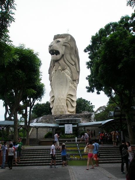 セントーサ島のマーライオン