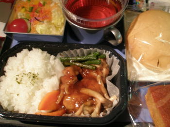 ノースウエスト航空機内食3