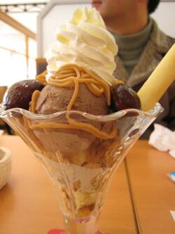 モンブランパフェ