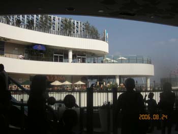 横浜ベイクォーター３