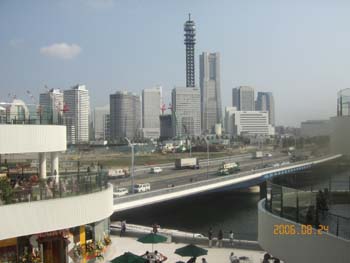 横浜ベイクォーター４