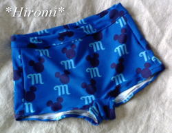 マイクロパンツ