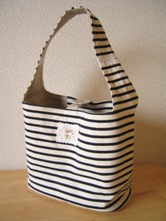 リバーシブルバッグＡ