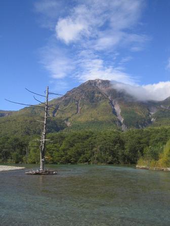 大正池から穂高連峰を望む