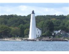 New London Harbor Light1