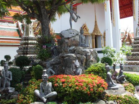 ワット・ポー園内