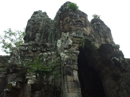 アンコールトム南門下から