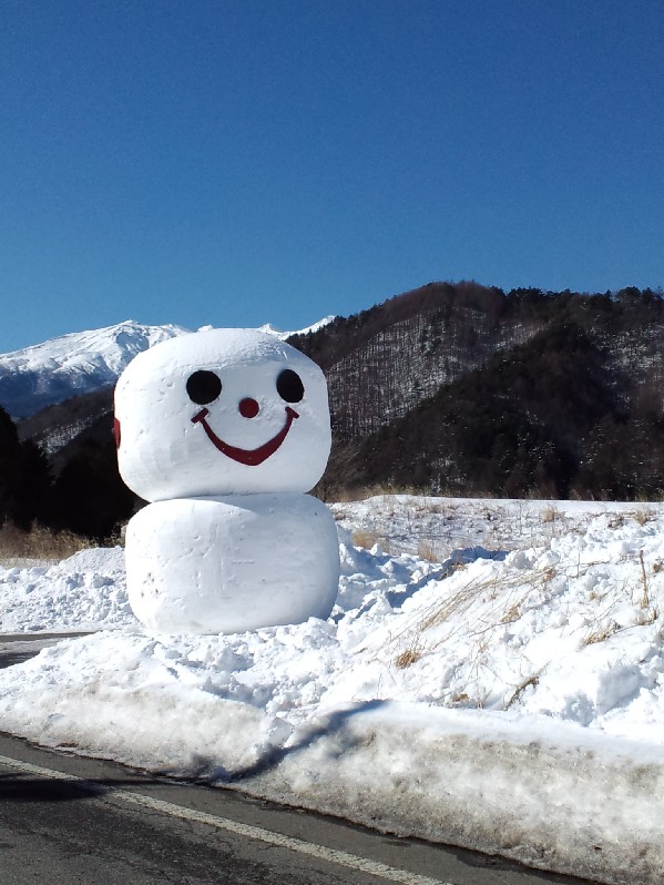 雪まつりの雪だるま.JPG