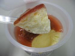 ラズベリーと豆腐のチーズケーキ（中身全体）