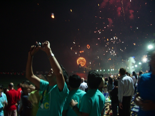 パタヤ２０１１　花火大会　２