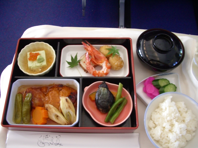 中華航空のビジネスの機内食